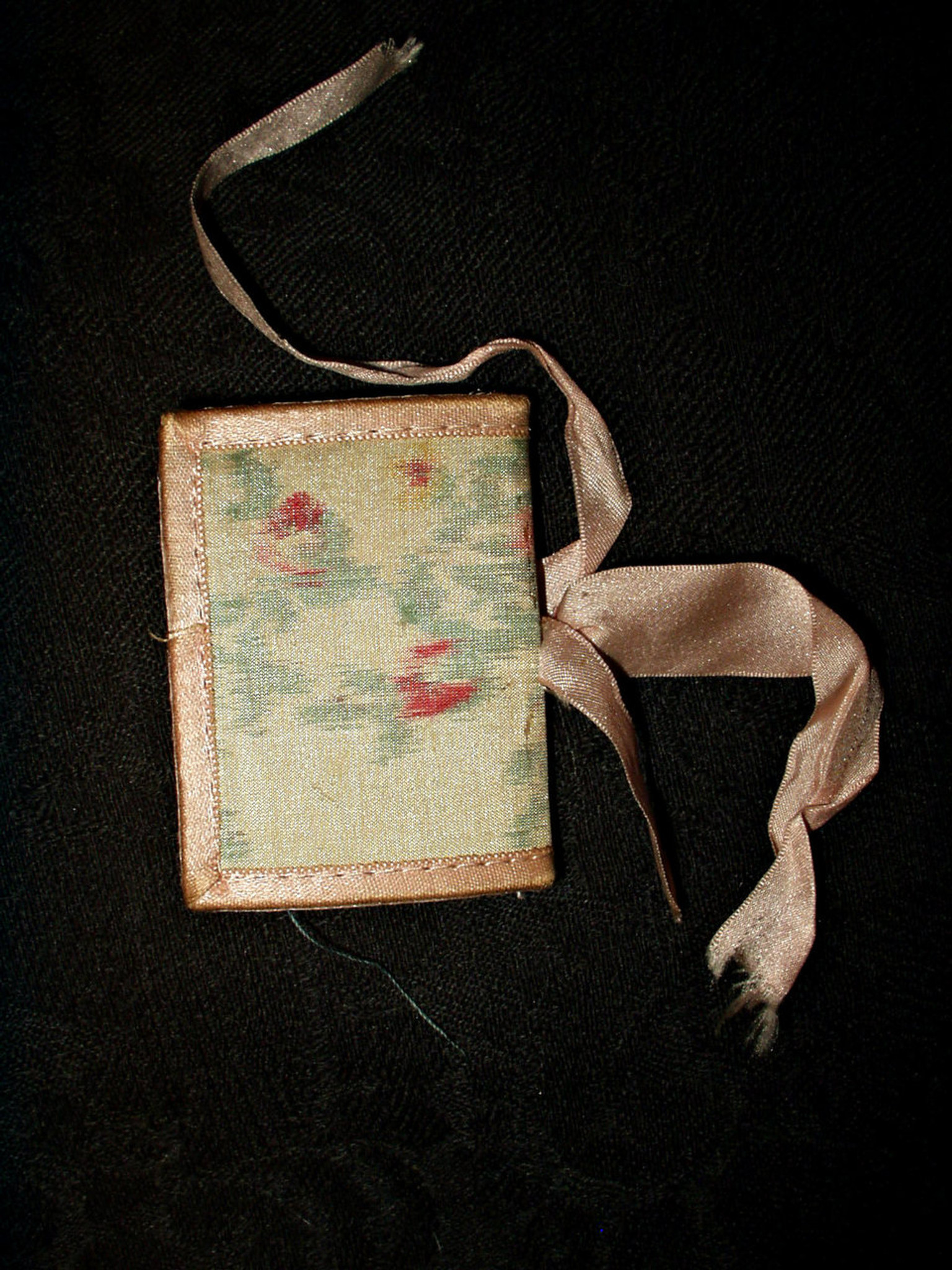Edwardian Antique Silk Ribbon Hand Made Needle Case Wool Leaves - The  Gatherings Antique Vintage